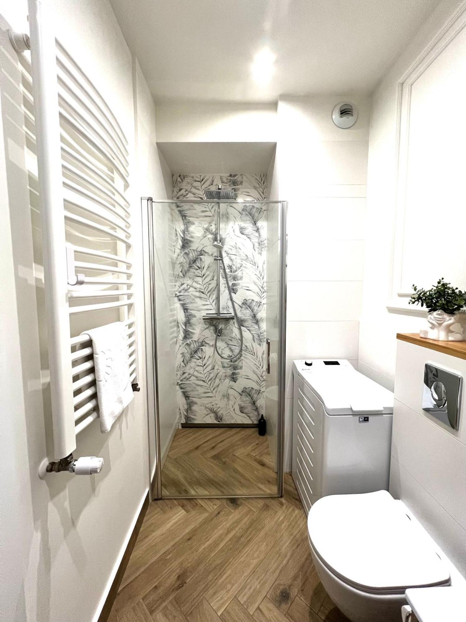 Atrium - Old Town Luxury Apartments - By Upstairs คราคูฟ ภายนอก รูปภาพ
